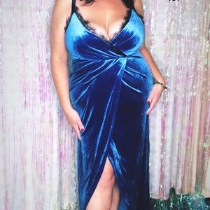 Blue velvet and black lace cocktail dress. Venus Size Large